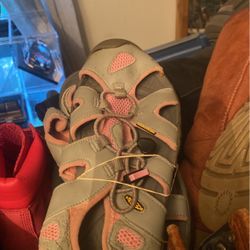 Keen Size6