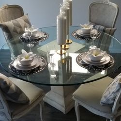 PRICED TO SELL! Dining Set
