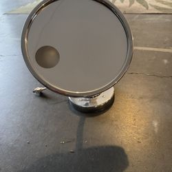Lighted Makeup Mirror .