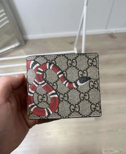 Gucci Snake Wallet Authentic 