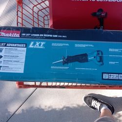 Makita 18v LXT LITHIUM -ION RECIPRO SAW Cost $130  Only Asking For $70  OBO 