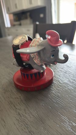 Limited Edition Disney Dumbo Watch And Figurine