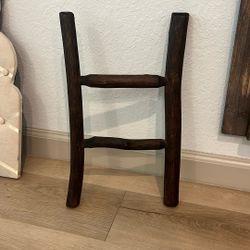 Small Rustic Latter