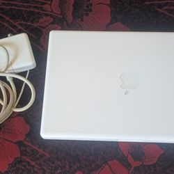 Laptop- MacBook (13 Inch, 2009)