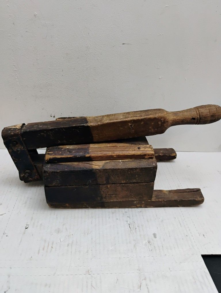 Antique tortilla press