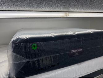 FULL SIZE SIMMONS BEAUTYREST WORLD CLASS LEVEL 3 (PLUSH) PILLOW TOP MATTRESS & BOX SPRING BED SET