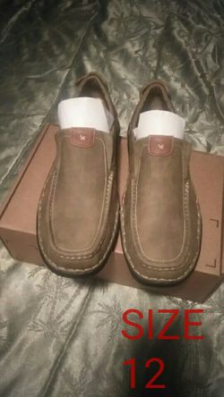 Zapato de hombre, nuevos