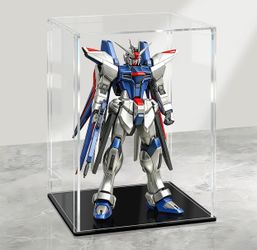 Acrylic Display Case 5.9 x 5.9 x 7.9 in