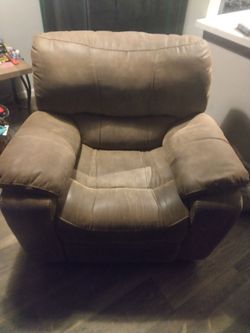 Recliner brown