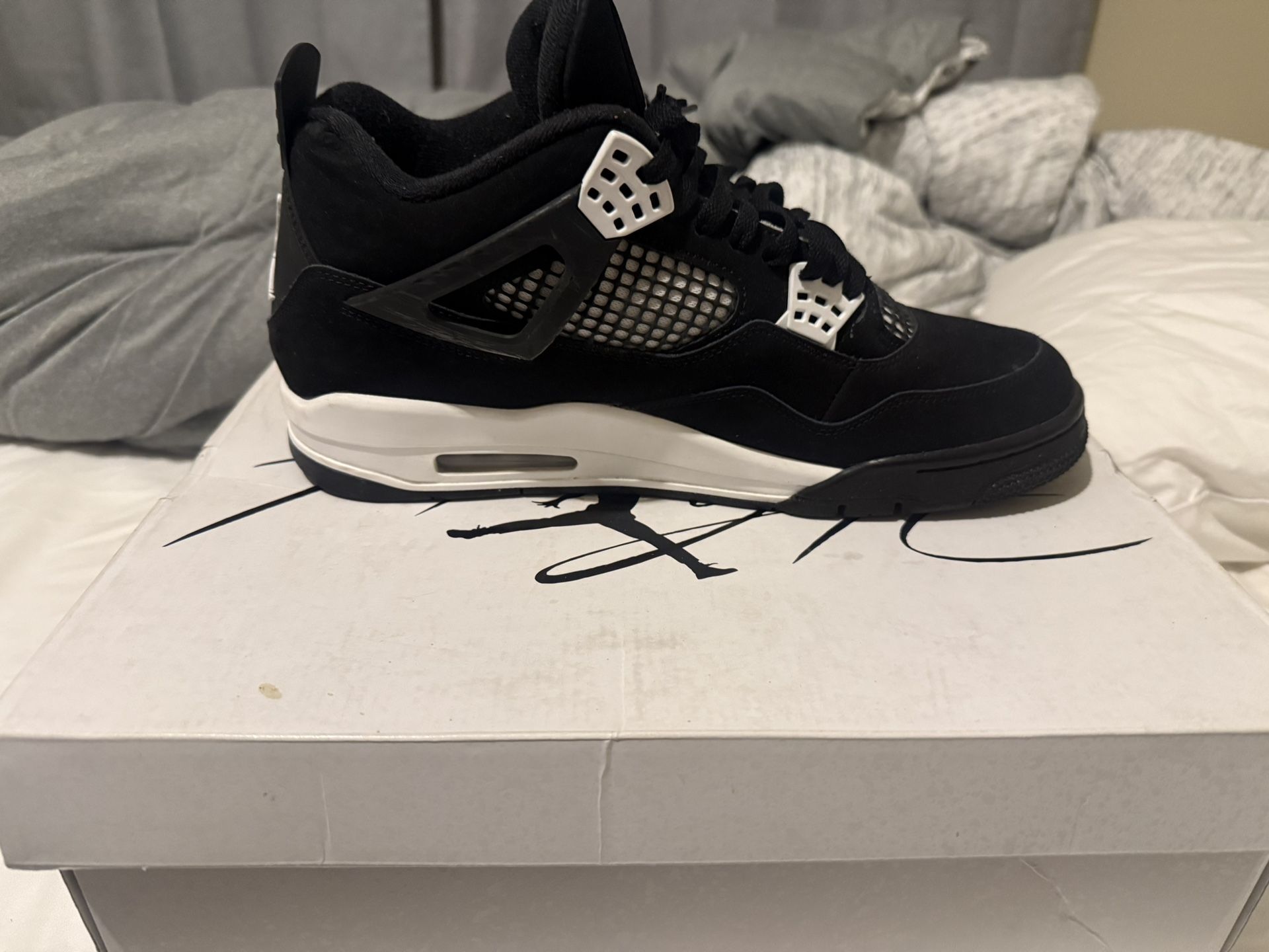 Authentic Jordans 4s 