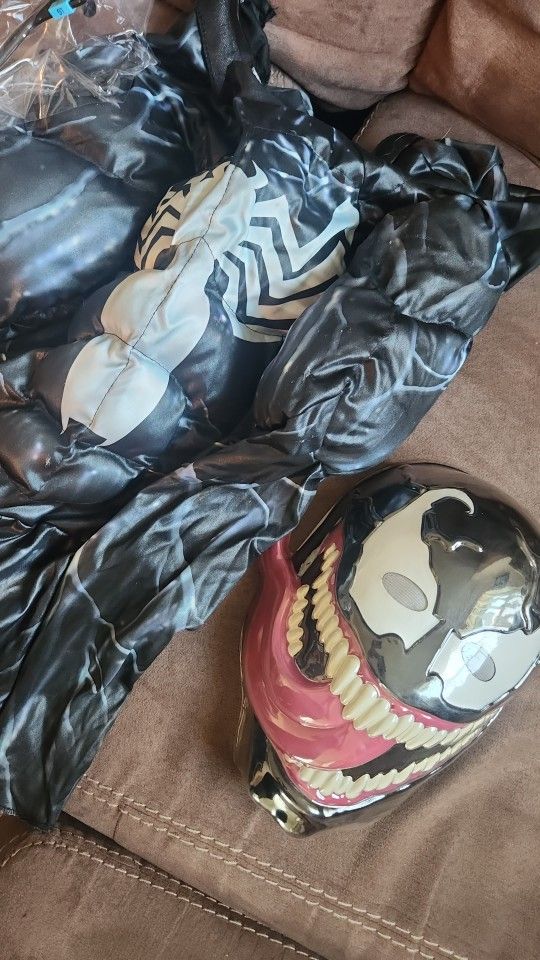 LAST MIN HALLOWEEN COSTUMES