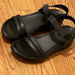 ECCO Women’s Luxery Wedge Strap Sandal 