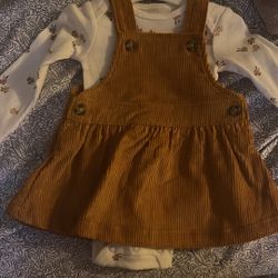 Baby Girl corduroy Dress And Set Of Bows. 3 Months Old  