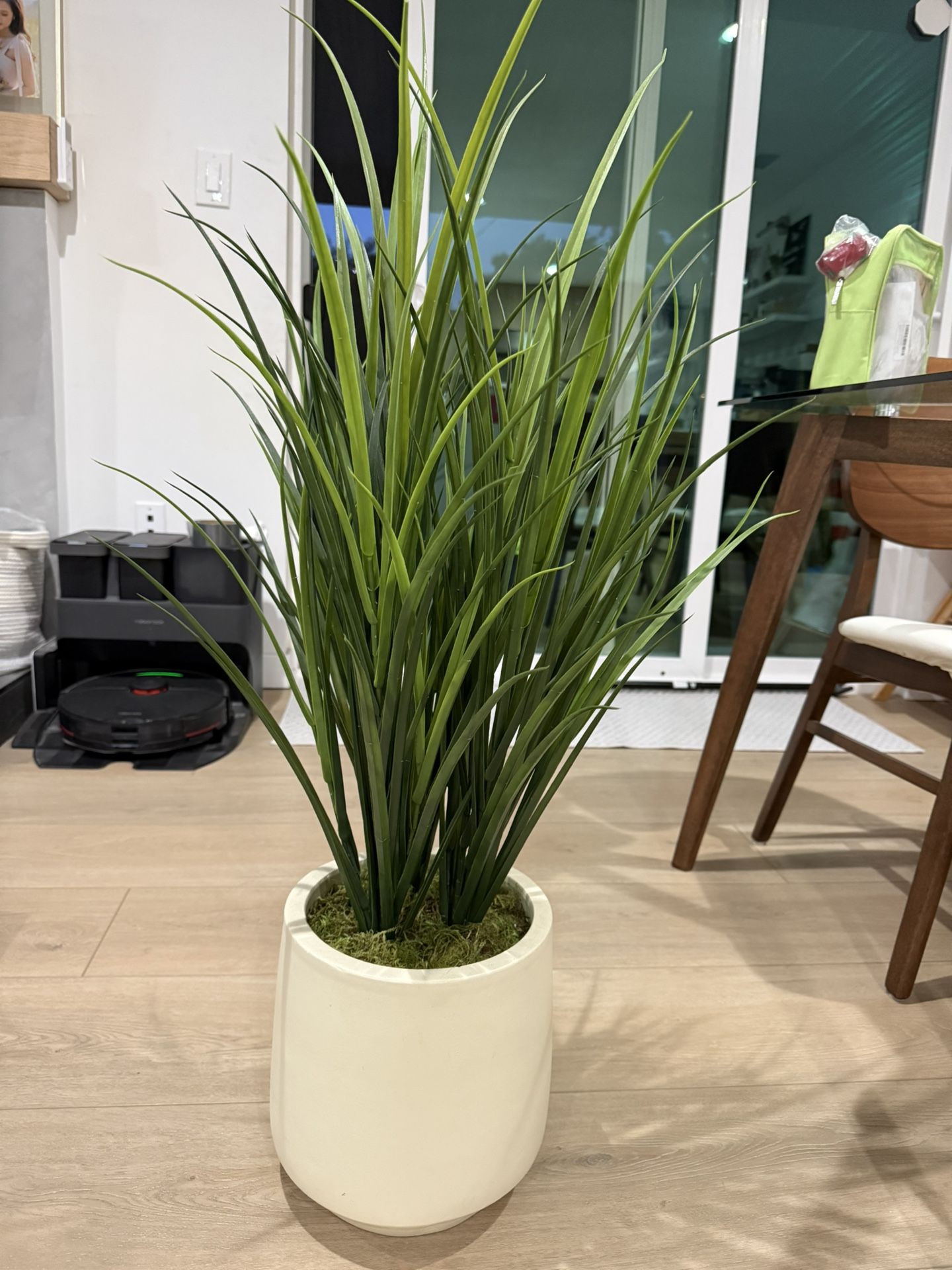 34 Inch Fake Plant (great Condition)