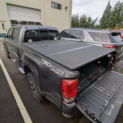 2016-2023 Toyota Tacoma 6'2" long bed -Realtruck Extang Solid fold 2.0 tonneau cover