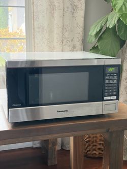 Panasonic 1250W Inverter Microwave Oven