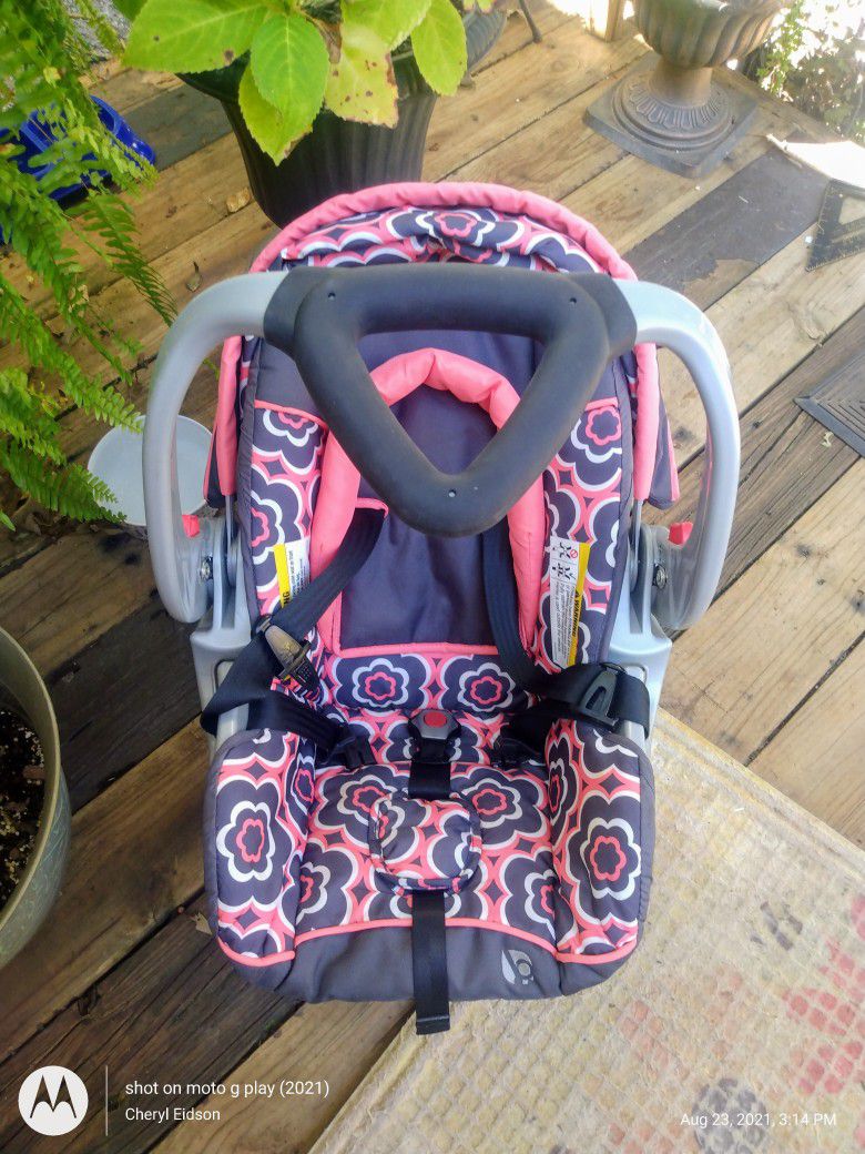 Coral Floral Baby trend Car seat No Base. Model# TS41227C  Manufacturered 12/28/2019