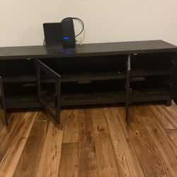 Farmhouse Tv Stand/Entertainment Center 