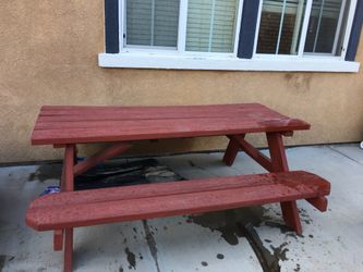 Picnic table great table just needs two boards need to be replaced