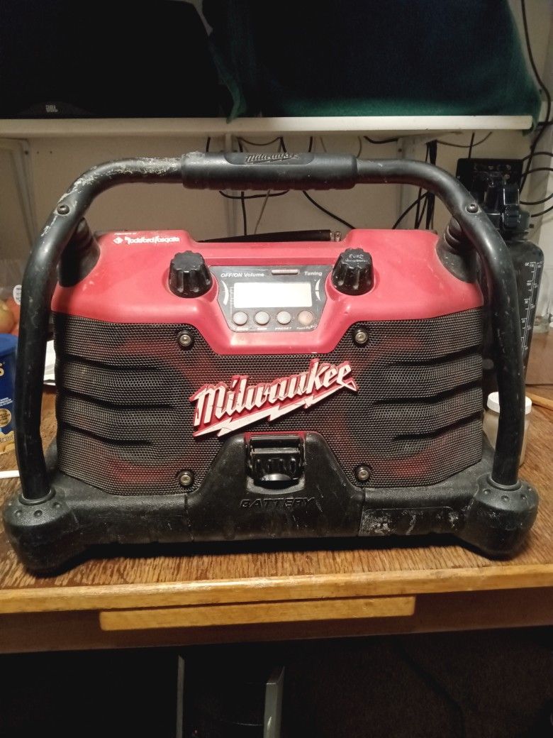 Milwaukee Job Site Radio