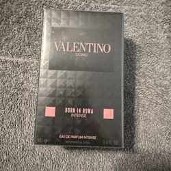 Valentino 