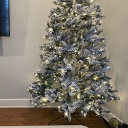Flocked Christmas Tree 