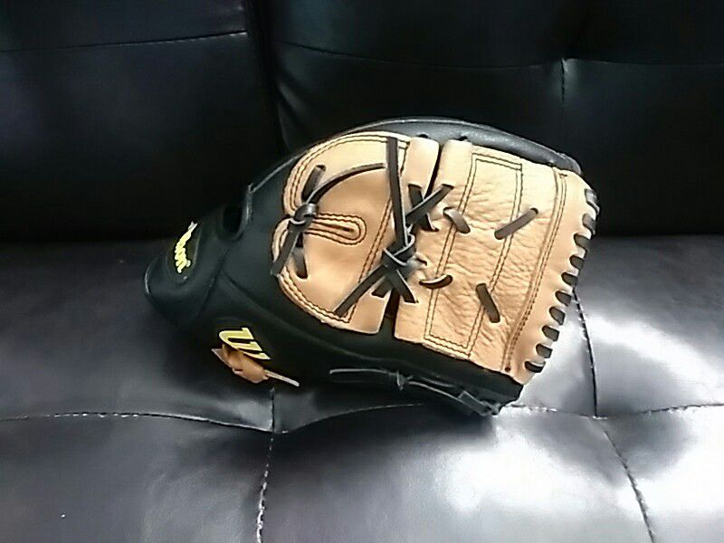 1250 Wilson pro select baseball softball glove mitt $25