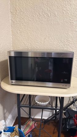 LG Microwave MOVING SALE!!!!