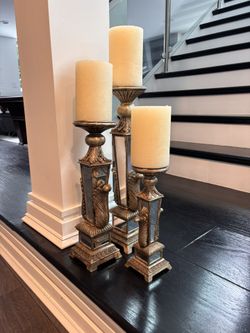 Decorative Candle Holder With Candles