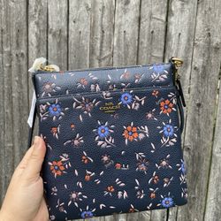 Coach Kitt Crossbody Bag 