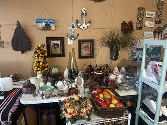 alot of home decor 5 to 10 each
