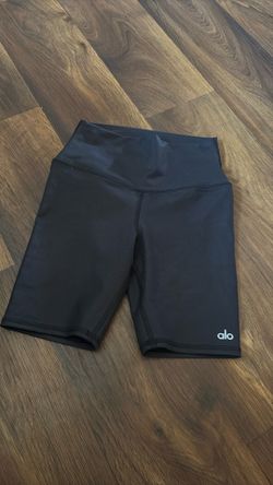 Alo xs short
