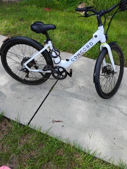 Used Concord Electric Bike White $500 yours for $250 or best offer