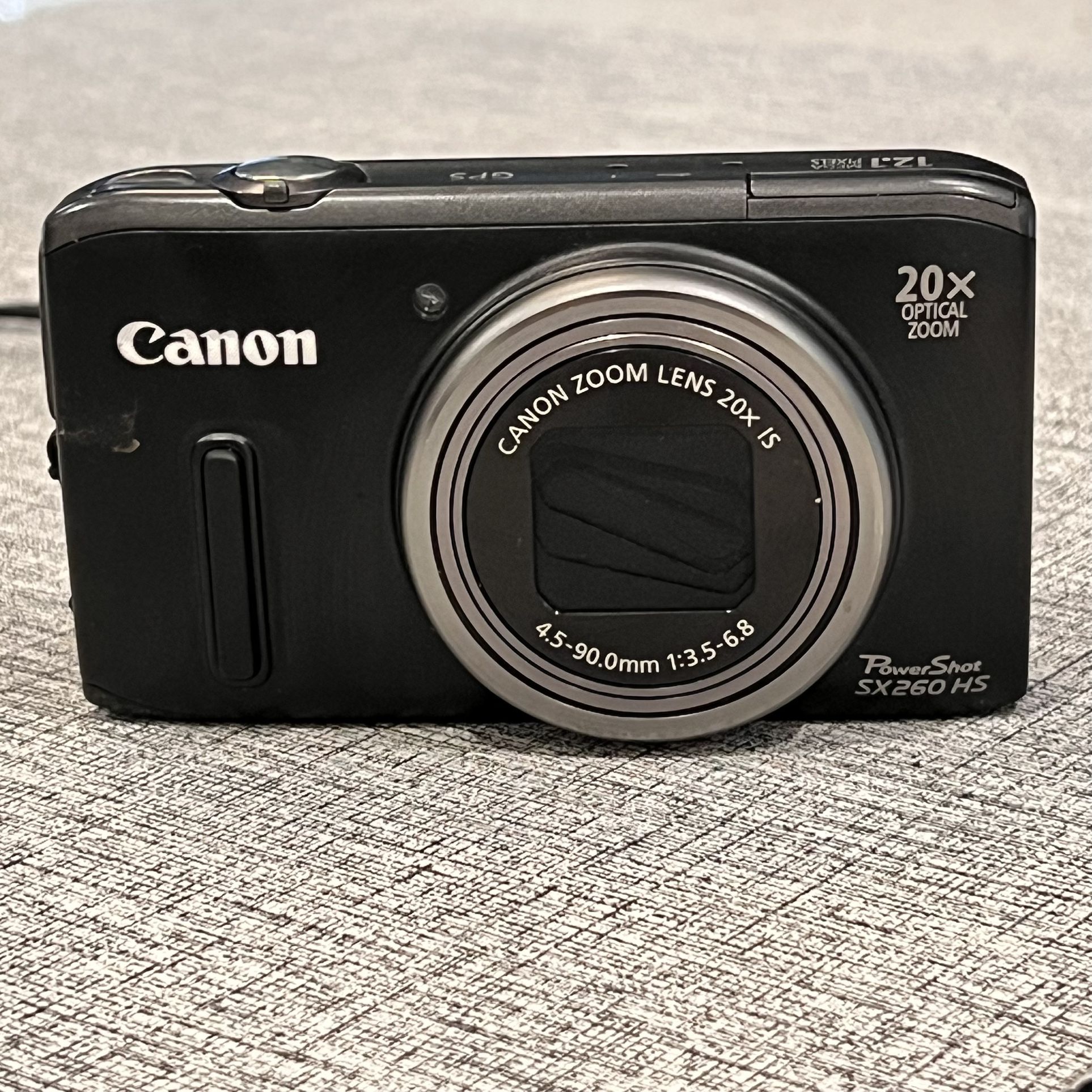 Canon PowerShot SX260 HS 12.1MP Digital Camera 20x Zoom w/ Case, Charger & 2 Batteries