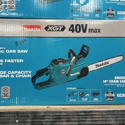 Makita XGT 18 in. 40V max Brushless Electric Cordless Battery Chainsaw Kit (5.0Ah)