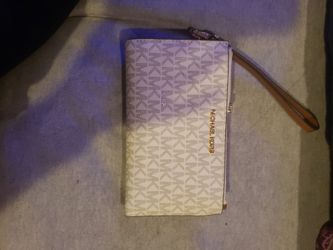 Michael Kors Wristlet Wallet