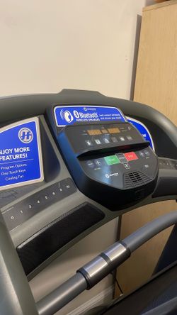 New Horizon T101 treadmill, never used and Bluetooth compatible