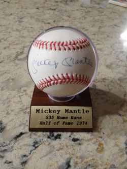 Mickey Mantle JSA Authenticated Signed Baseball!