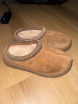 Uggs Size 7 Women’s