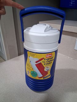 Igloo small cooler
