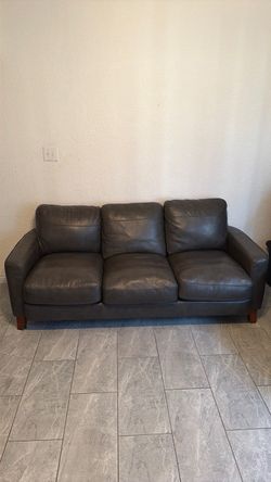 Couch set
