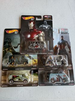 Hot wheels Marvel studios set