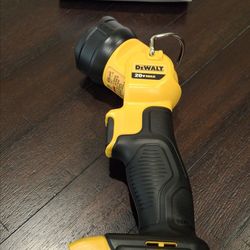 Brand New Dewalt 20v LED LIGHT NO BATTERY