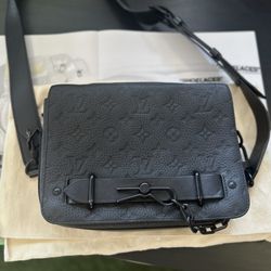 Louis Vuitton Steamer Messenger Bag Monogram Taurillon Leather 100% Authentic Zipper Is Broken Can Be Fixed Easily