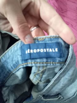 Aeropostale rip knees skinny jeans