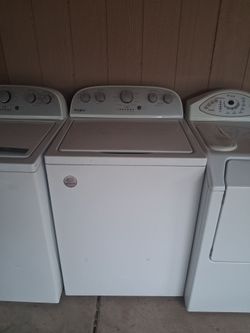 Washer whirlpool whit warranty $250