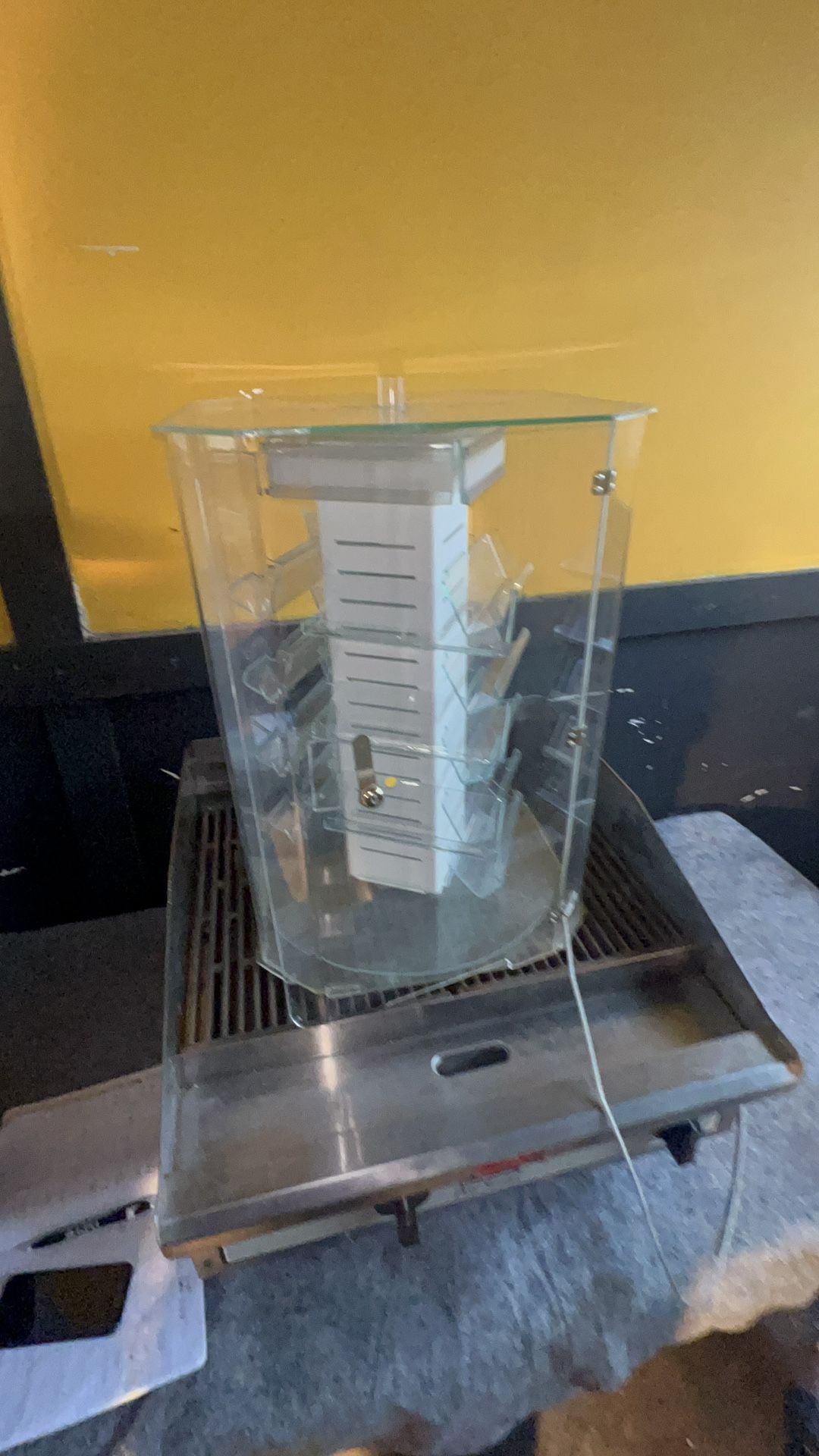 Countertop Spindle Display Case