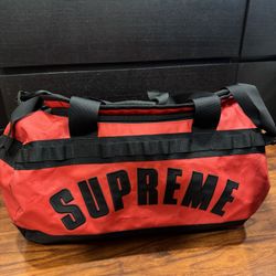 Supreme The North Face Arc Logo Small Base Camp Duffle Bag 