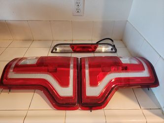 2016 Ford F-150 lights
