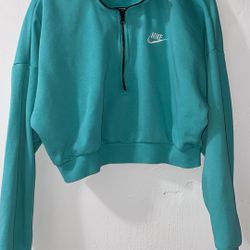 Nike Cropped